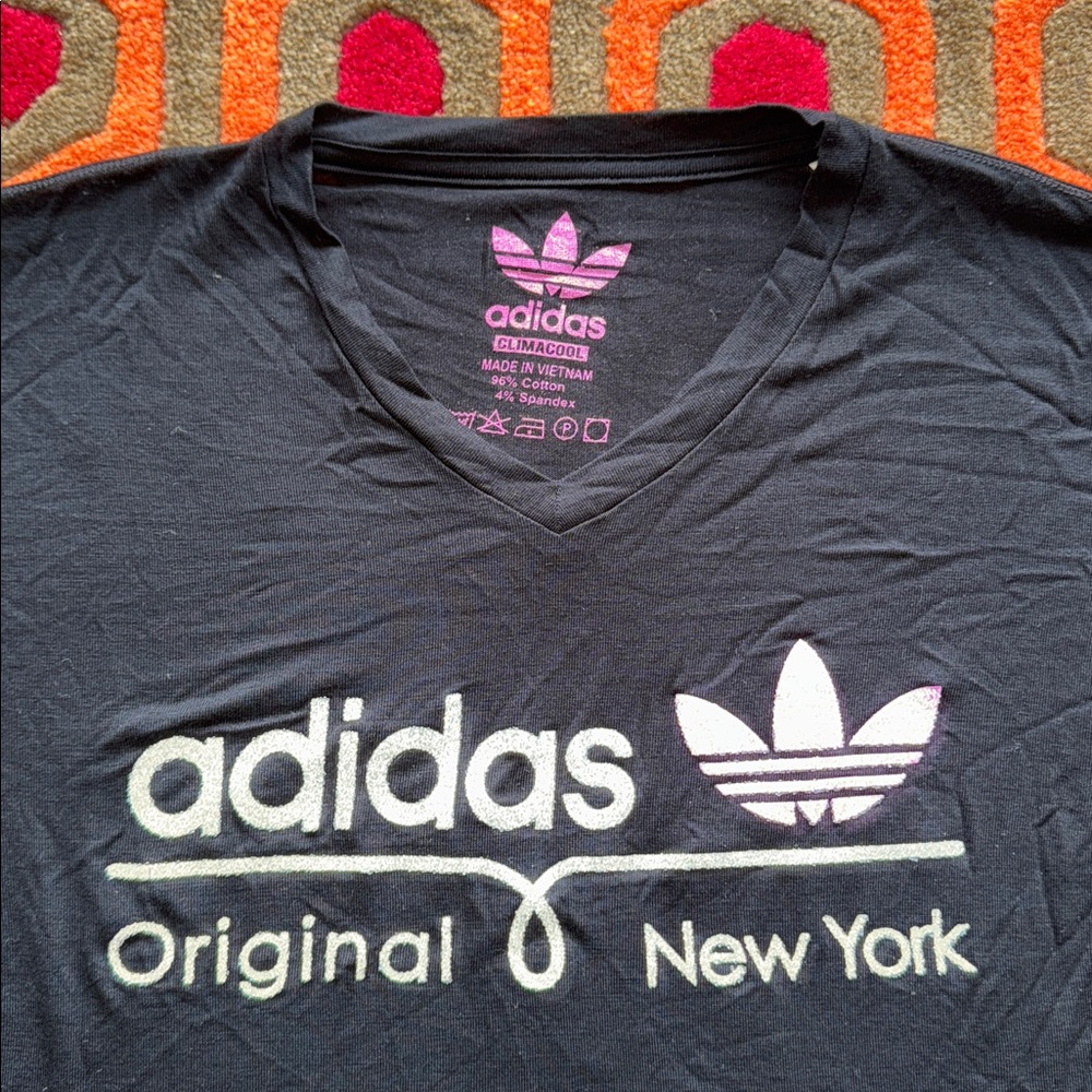 MAKE OFFER! adidas New York Black Tee Pink Trefoil Top Shirt Size Large - Picture 3 of 8